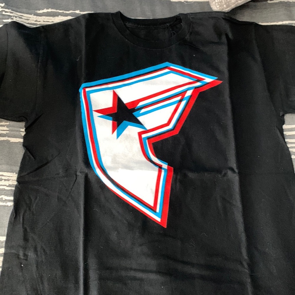 Famous star & strap, medium, good condition
